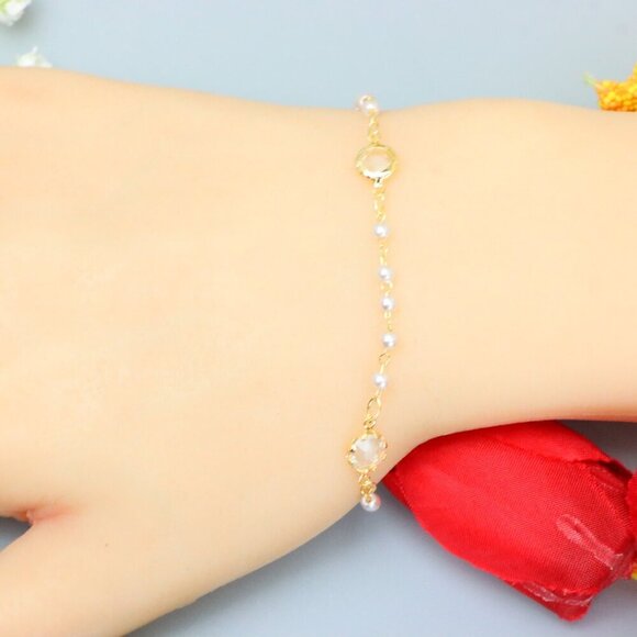 "Elegant & Trendy Bracelet, A Perfect Gift for Women, Thoughtful, EVCH1800 - Picture 2 of 10